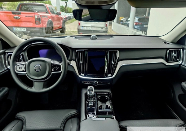 Volvo V60 cena 259900 przebieg: 6434, rok produkcji 2022 z Ryki małe 781